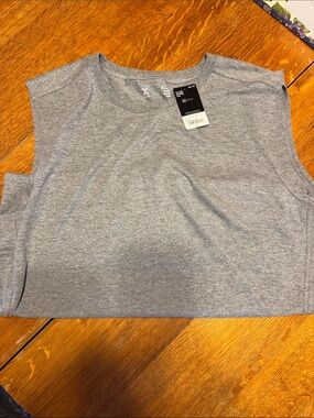 Xersion Gray Sleeveless Crewneck Tank Top